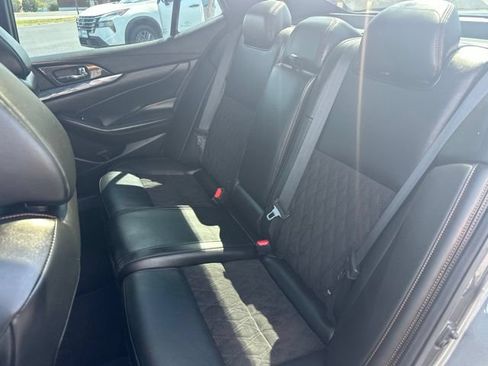 Used 2023 Nissan Maxima SR w/ Sport Mat Group FWD image 16