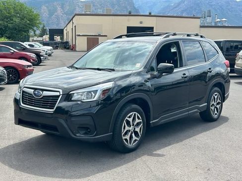Used 2020 Subaru Forester Premium AWD/4WD image 7