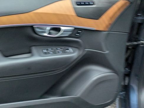 Used 2024 Volvo XC90 B6 Plus w/ Protection Package Premier image 13