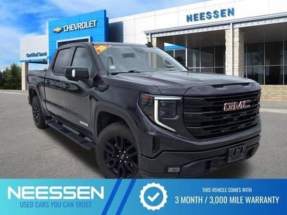 Used 2022 GMC Sierra 1500 Elevation w/ Elevation Premium Package