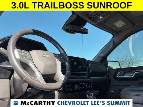 Used 2022 Chevrolet Silverado 1500 LT Trail Boss w/ LT Trail Boss Premium Package image 63