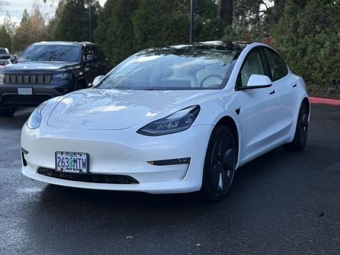 Used 2021 Tesla Model 3 Long Range image 4
