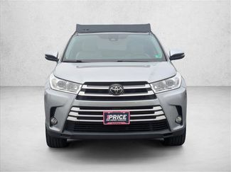 Used 2018 Toyota Highlander XLE video 2