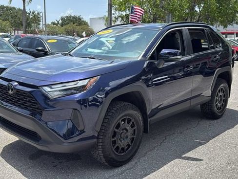 Used 2025 Toyota RAV4 XLE FWD image 3