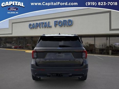 New 2026 Ford Explorer ST-Line RWD image 5