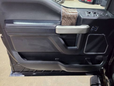 Used 2019 Ford F250 Lariat AWD/4WD image 31