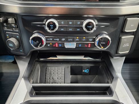 Used 2024 Ford F250 Lariat w/ Chrome Package image 17