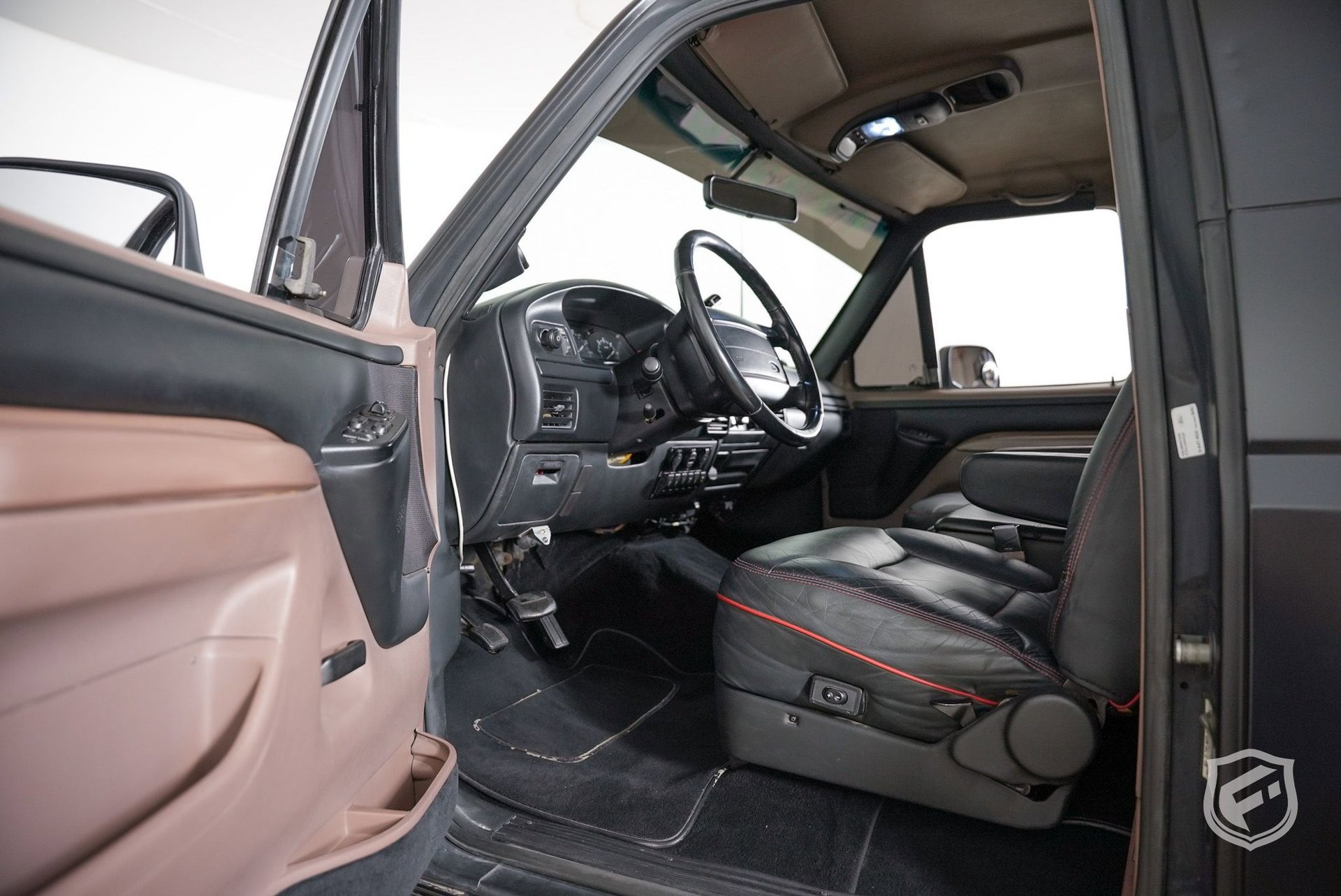 Used 1996 Ford Bronco Eddie Bauer AWD/4WD image 15