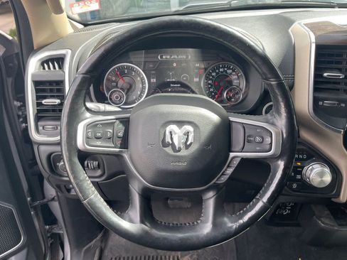 Used 2021 RAM 1500 Laramie AWD/4WD image 12