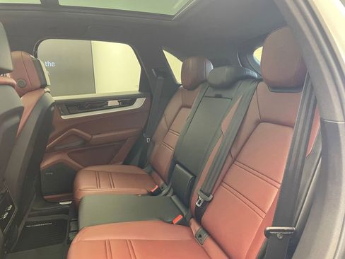 New 2026 Porsche Cayenne AWD/4WD image 15