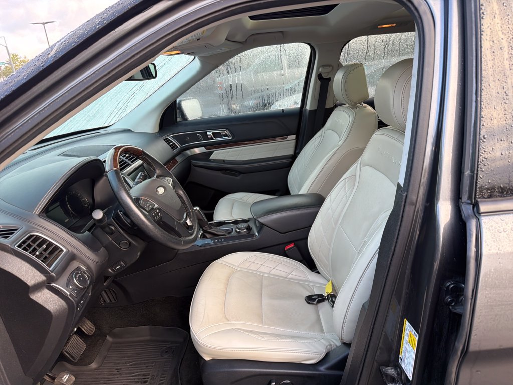 Used 2017 Ford Explorer Platinum AWD/4WD image 9