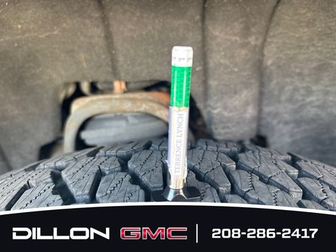 Used 2015 GMC Sierra 1500 SLT w/ Suspension Package, Off-Road AWD/4WD image 24