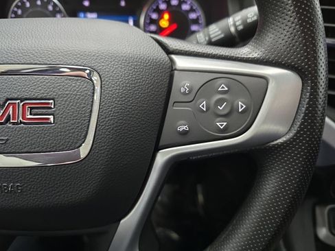 Used 2023 GMC Acadia SLE AWD/4WD image 21