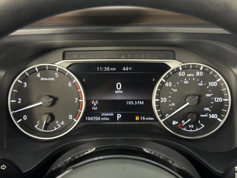 Used 2022 Nissan Rogue SV image 17