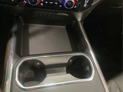 Used 2024 GMC Sierra 2500 SLE w/ SLE Convenience Package image 17