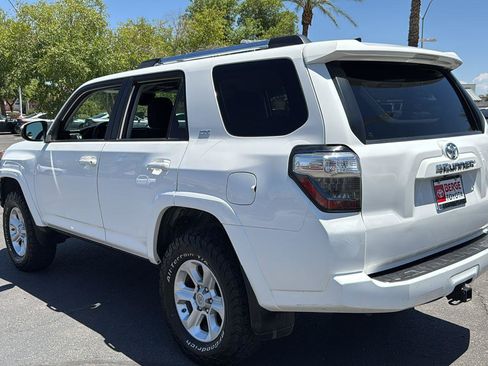 Used 2020 Toyota 4Runner SR5 image 5