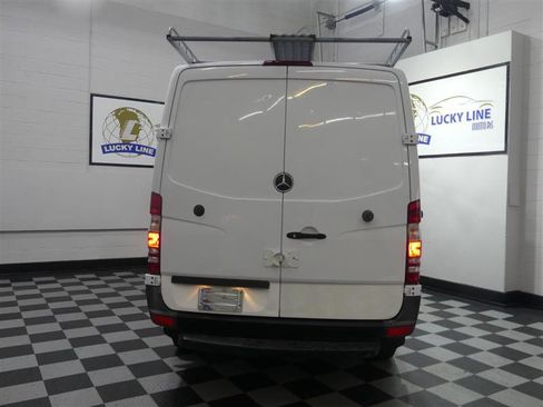 Used 2012 Mercedes-Benz Sprinter 2500 image 7