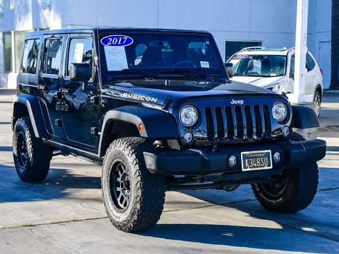 Used 2017 Jeep Wrangler Unlimited Rubicon w/ Connectivity Group image 3