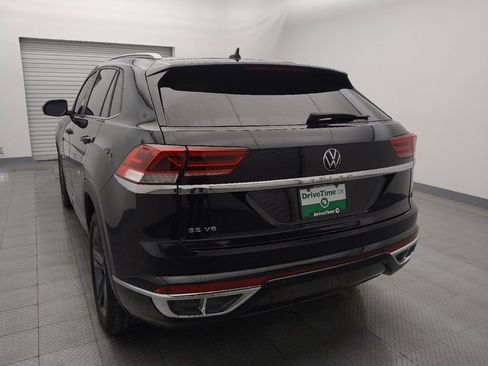 Used 2020 Volkswagen Atlas Cross Sport SE w/ Panoramic Sunroof Package image 6