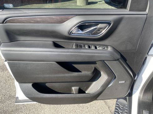 Used 2024 Chevrolet Tahoe Z71 w/ Luxury Package image 12