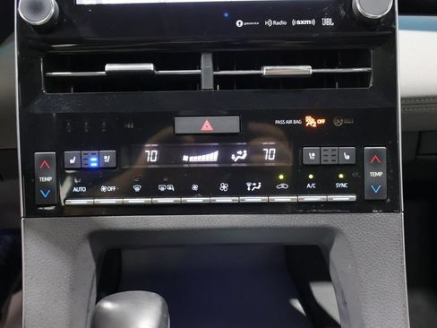 Used 2021 Toyota Avalon Limited w/ Advanced Safety Package AWD/4WD image 31