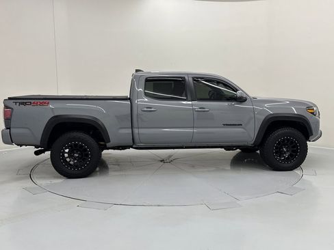Used 2021 Toyota Tacoma TRD Off-Road w/ TRD Premium Off Road Package image 6