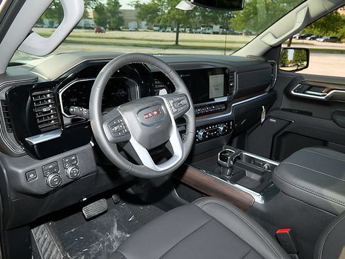 New 2026 GMC Sierra 1500 SLT w/ SLT Convenience Package AWD/4WD image 26