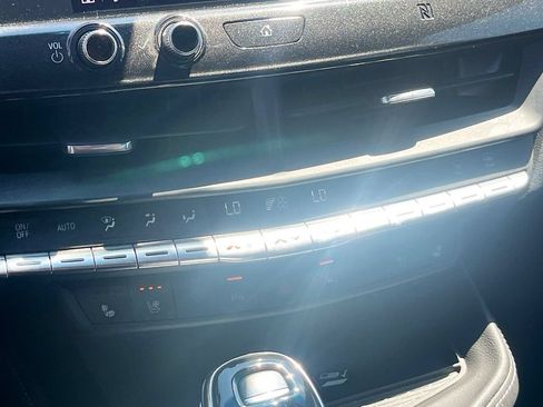 Used 2020 Cadillac CT4 V w/ Climate Package RWD image 16