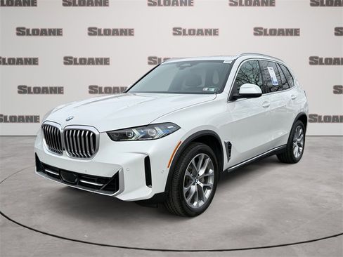 Certified 2025 BMW X5 xDrive40i w/ Climate Comfort Package image 1