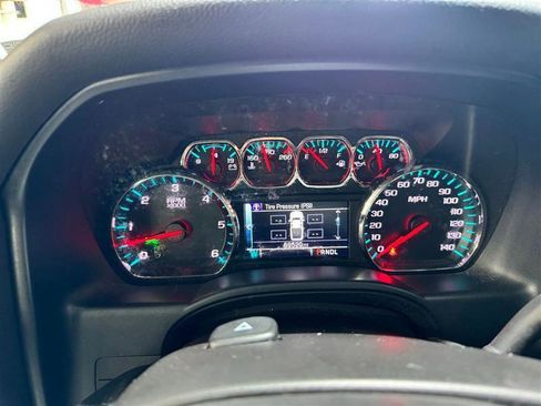 Used 2018 Chevrolet Silverado 1500 LT w/ All Star Edition AWD/4WD image 18