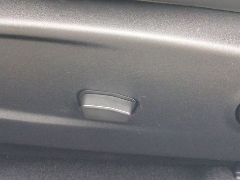 Used 2022 Dodge Challenger SRT Hellcat image 15