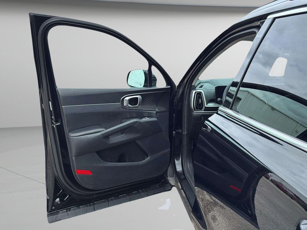 Used 2024 Kia Sorento S w/ Panoramic Sunroof Package AWD/4WD image 11