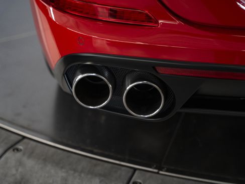 Used 2016 Ferrari California T RWD image 23