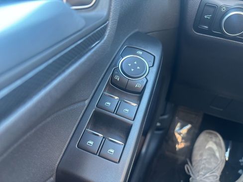 Used 2024 Ford Escape ST-Line image 18