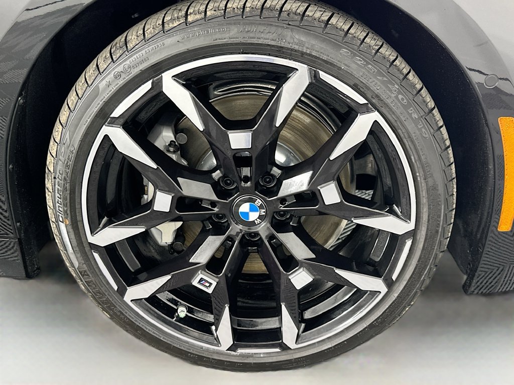 Used 2026 BMW 330i Sedan w/ M Sport Package RWD image 23