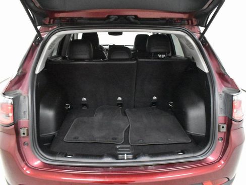 Used 2022 Jeep Compass Limited image 11