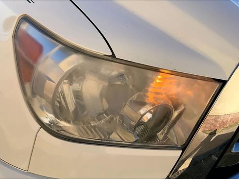 Used 2013 Toyota Tundra 4x4 CrewMax image 27