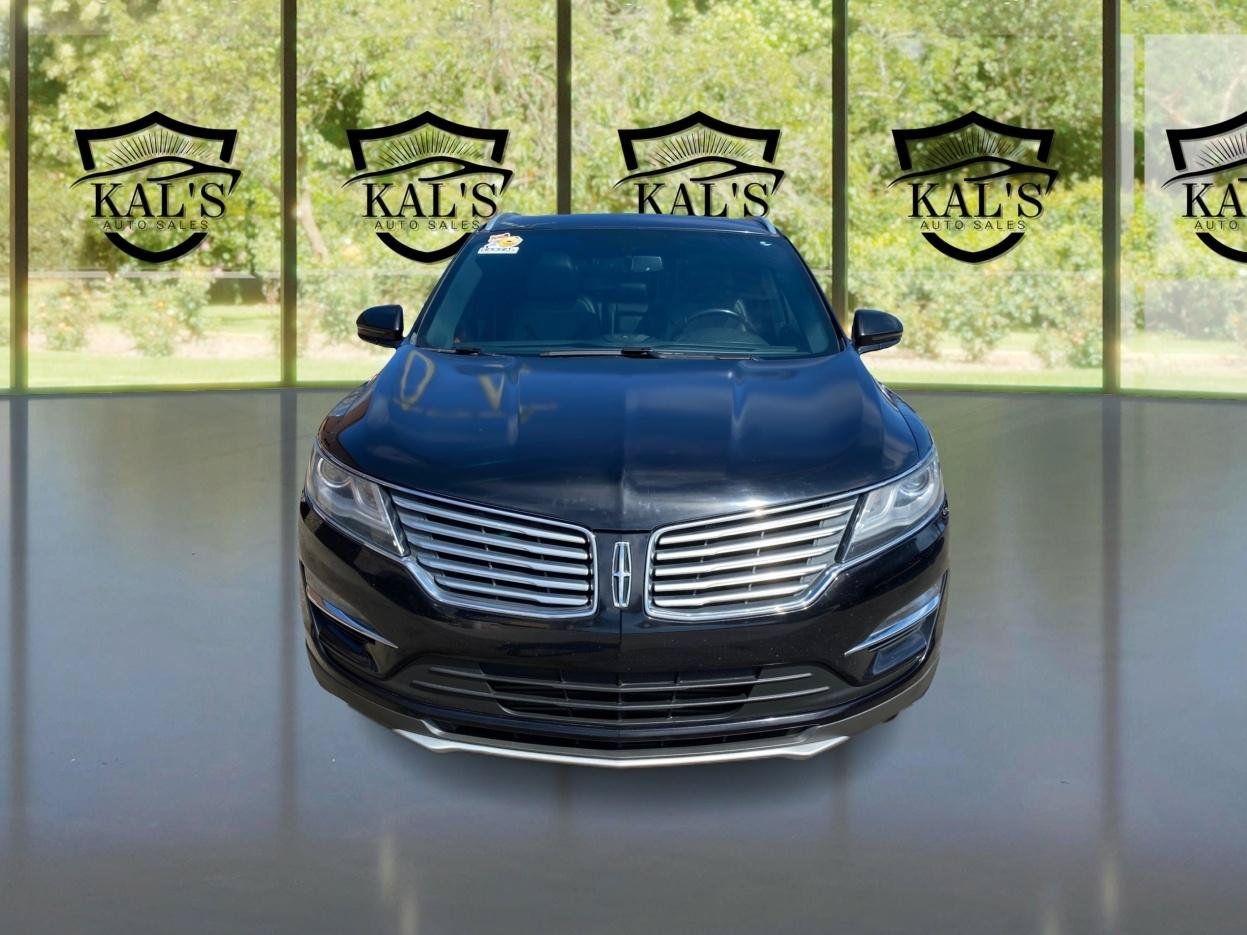 Used 2016 Lincoln MKC Reserve AWD/4WD image 2
