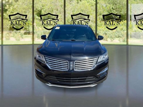 Used 2016 Lincoln MKC Reserve AWD/4WD image 2