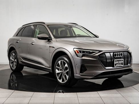 Used 2021 Audi e-tron Premium Plus w/ Premium Plus Package image 5