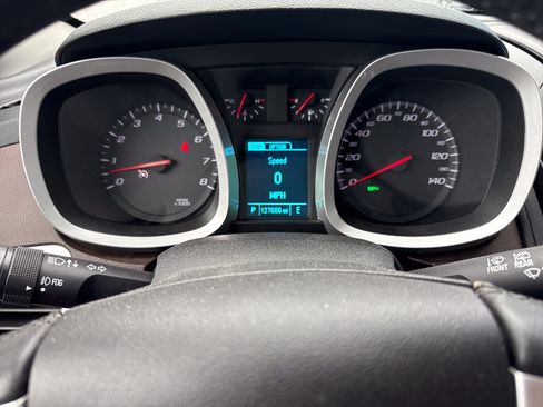 Used 2015 Chevrolet Equinox LTZ AWD/4WD image 4