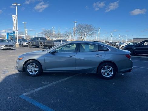 Used 2024 Chevrolet Malibu LS image 4