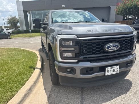 Used 2024 Ford F250 Lariat w/ Lariat Ultimate Package AWD/4WD image 4