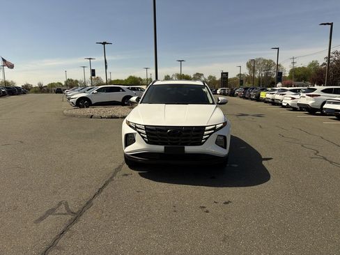 Used 2022 Hyundai Tucson SEL w/ Convenience Package AWD/4WD image 10