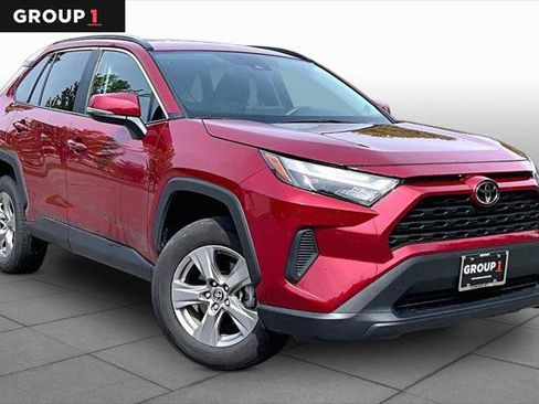 Certified 2025 Toyota RAV4 XLE AWD/4WD image 3