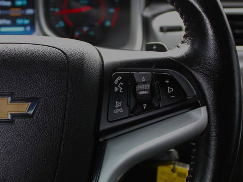 Used 2015 Chevrolet Camaro LT image 23