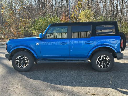 Used 2022 Ford Bronco Outer Banks image 8