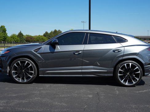 Used 2019 Lamborghini Urus AWD/4WD image 6