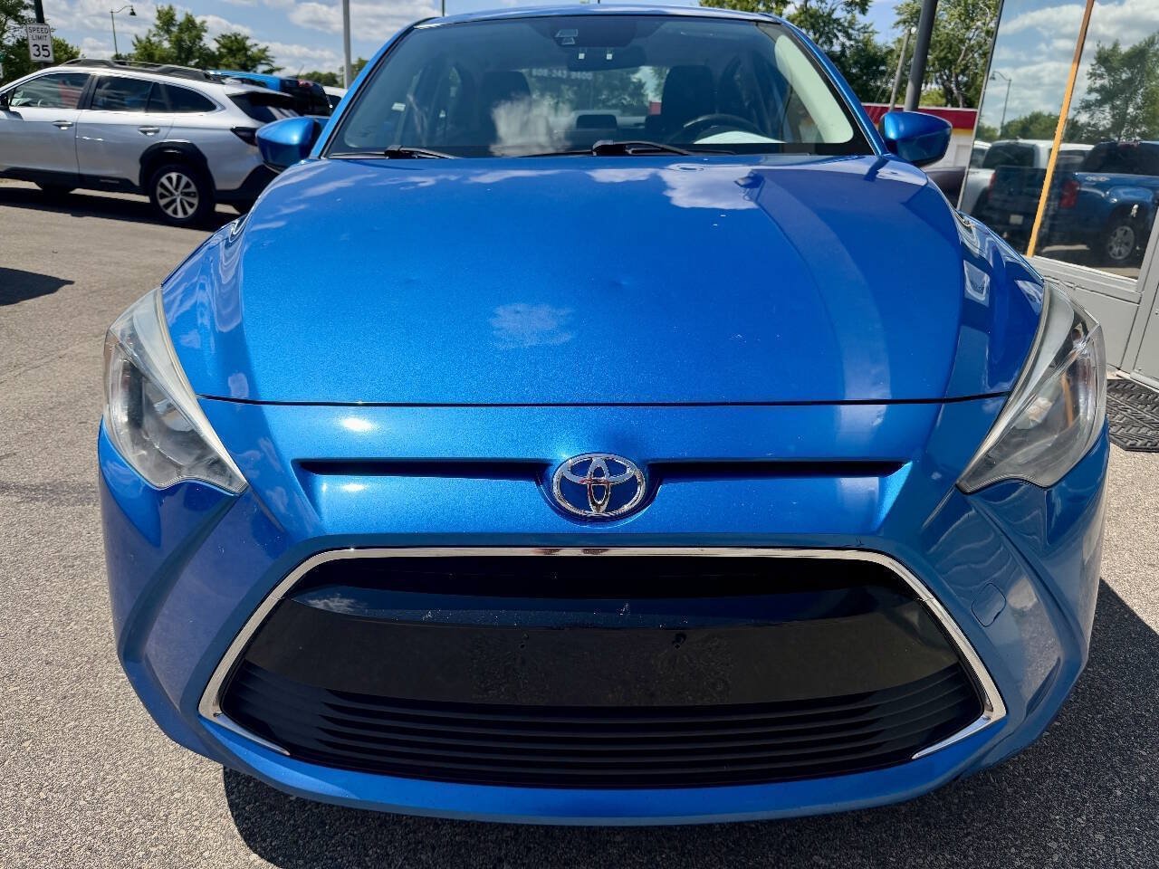 Used 2017 Toyota Yaris iA FWD image 5