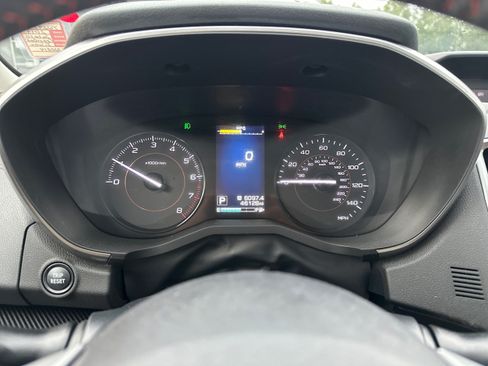 Used 2019 Subaru Crosstrek 2.0i Premium AWD/4WD image 17